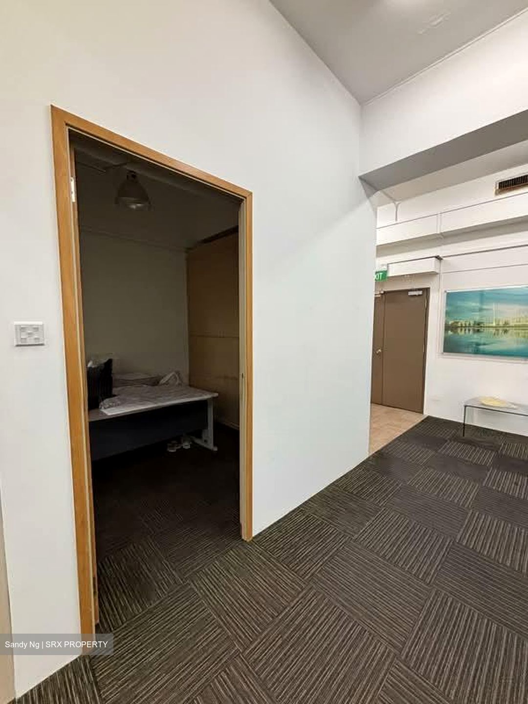 Sis Building (D3), Office #573663511